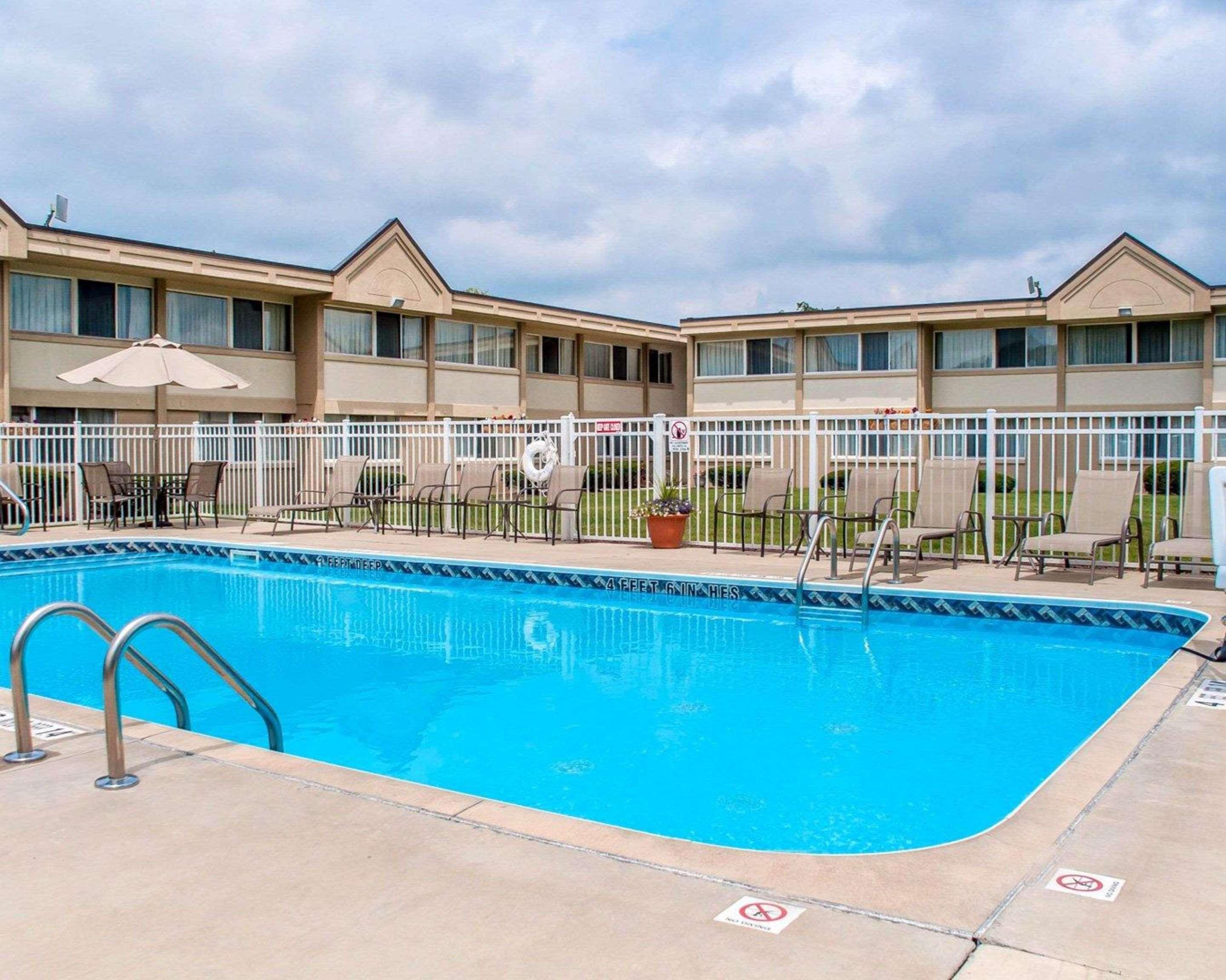 Quality Inn & Suites Vestal Binghamton Near University Zewnętrze zdjęcie
